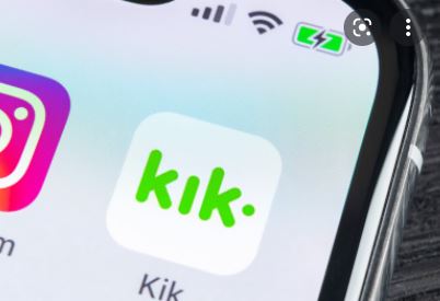 How to download kik on your mobile device and on your pc.