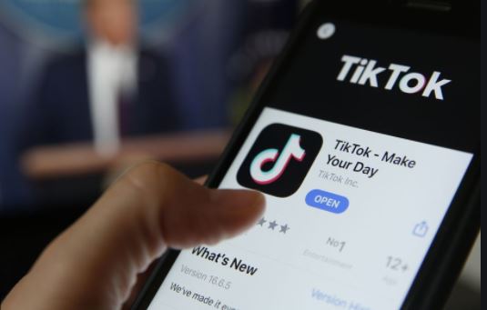 TikTok Trumps Facebook to Become the World’s Most Downloaded App