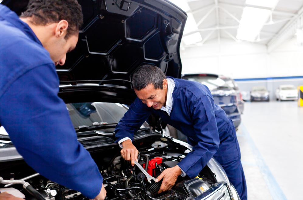 Automotive Service Technician Jobs For foreigners in USA