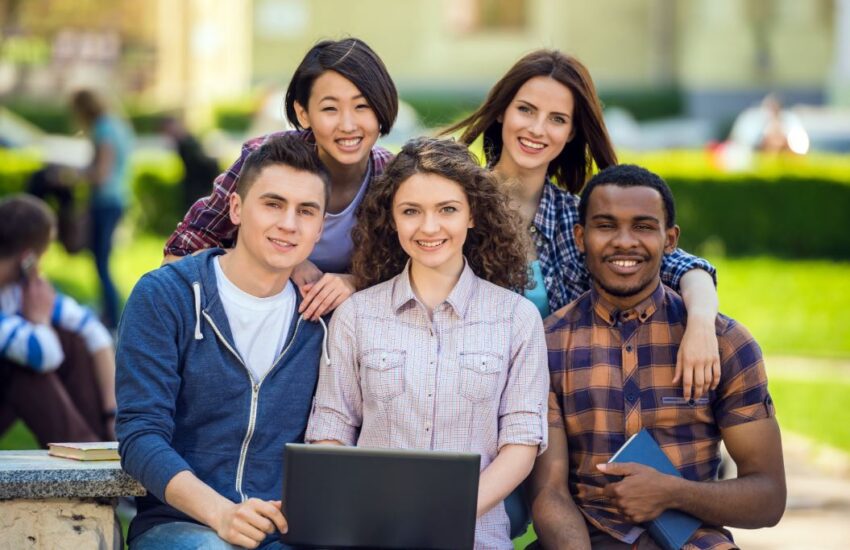 Social Work Jobs in UK for Foreigners